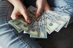 How Not to Lose Money: The Main Mistakes of Beginners in Financial Markets