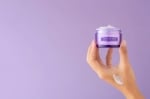 Azarine Cosmetic - Sunscreen Untuk Kulit Berjerawat