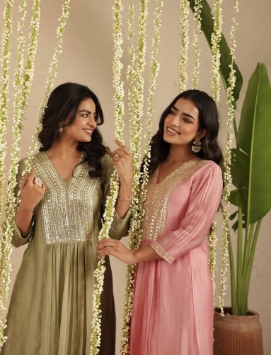 Traditional Suit Sets for Women