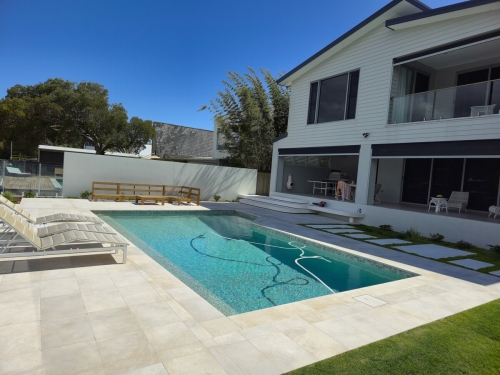Premium Pool Tiling Services on the Gold Coast