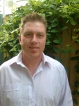  Dog Walkers & cat sitter Melbourne: Williamstown,